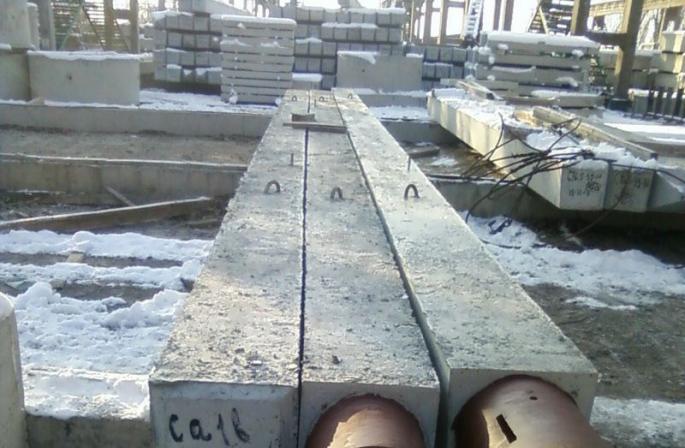 Peler av armert betong